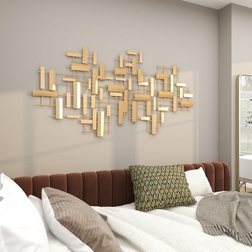 CosmoLiving by Cosmopolitan 3D Gold Wall Sculpture