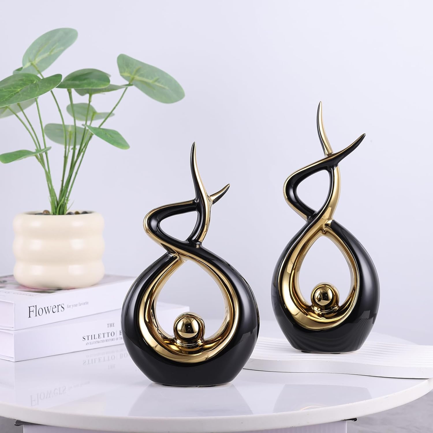 Gold Black Modern Sculpture Table Decorations Ceramic Statues for Living Room and Desk