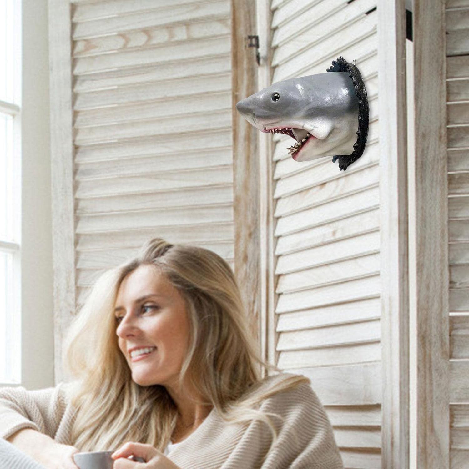 WOBBLO Shark Head Wall Sculpture 3D Resin Decor Cute Realistic Wall Mount