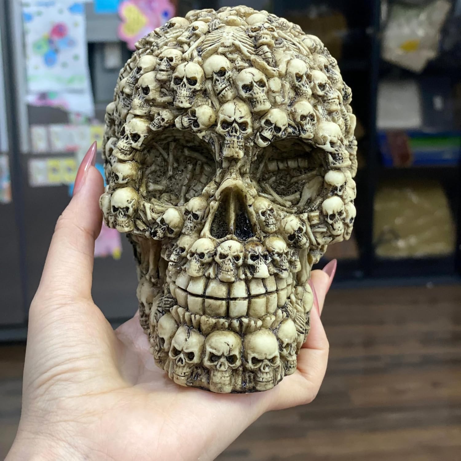 Realistic 3D Skull Decor Figurine for Home and Halloween