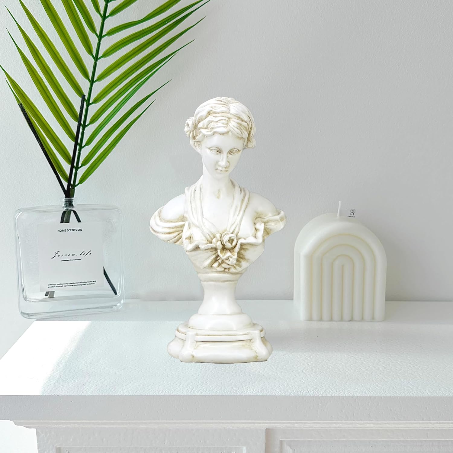 9-inch Venus Statue - Greek Goddess Resin Sculpture for Home Decor